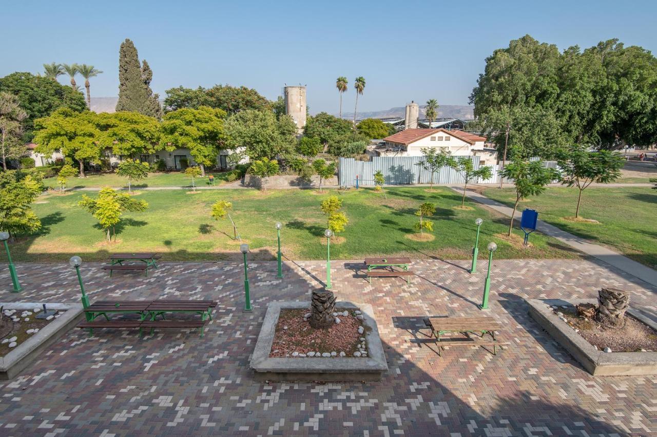 Degania Bet Kibbutz Country Lodging Кинерет Экстерьер фото