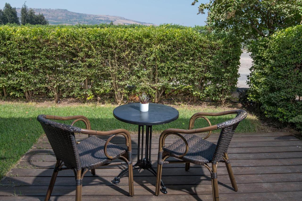 Degania Bet Kibbutz Country Lodging Кинерет Экстерьер фото
