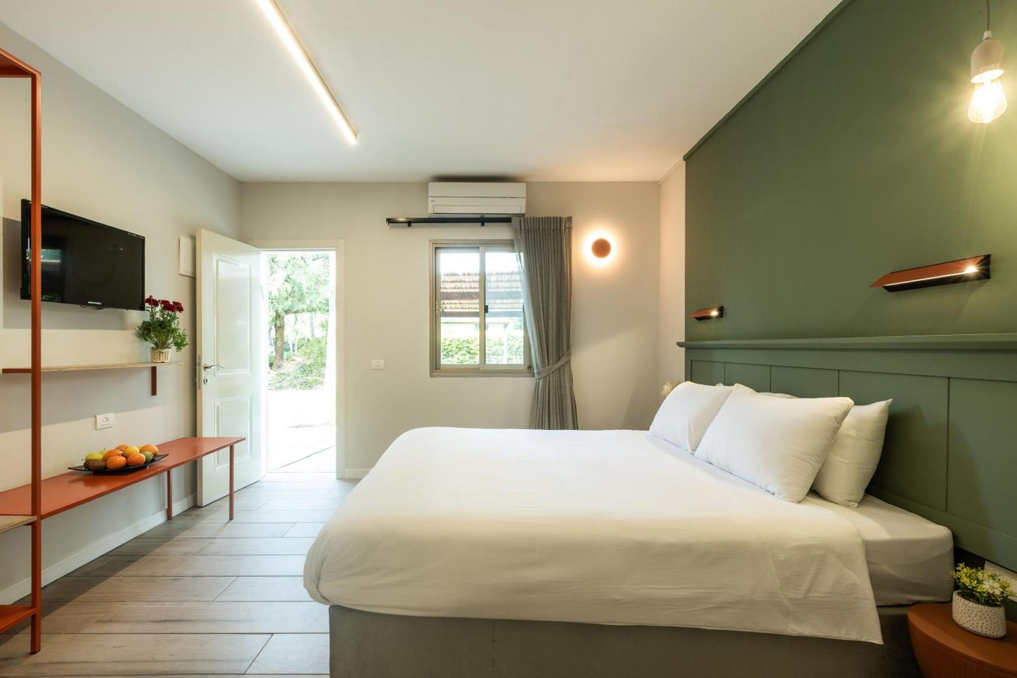 Degania Bet Kibbutz Country Lodging Кинерет Экстерьер фото