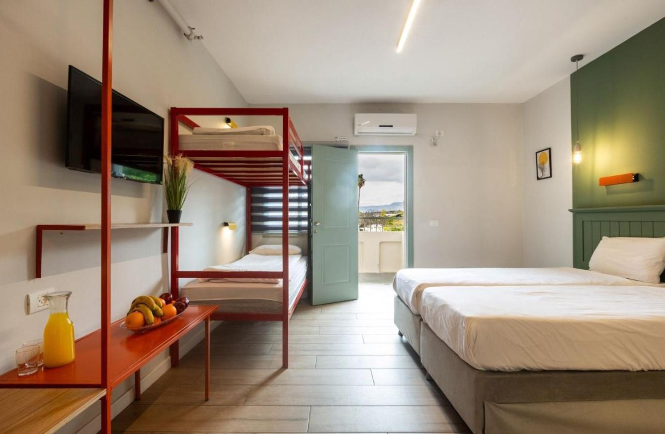 Degania Bet Kibbutz Country Lodging Кинерет Экстерьер фото